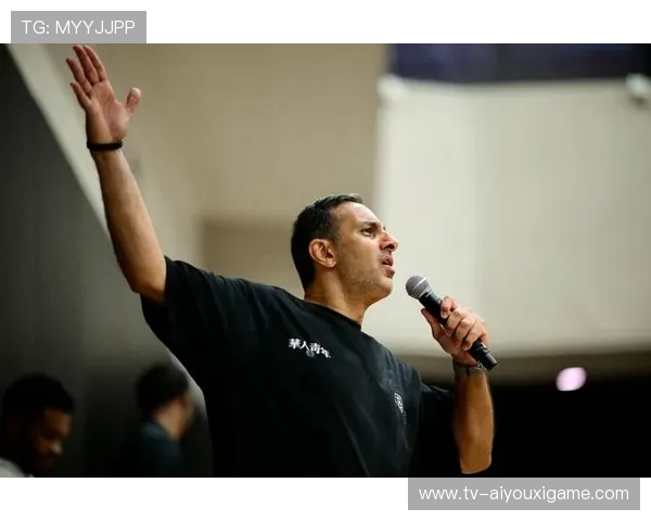 青年教练组比赛现场表现 获业内肯定，青年队教练