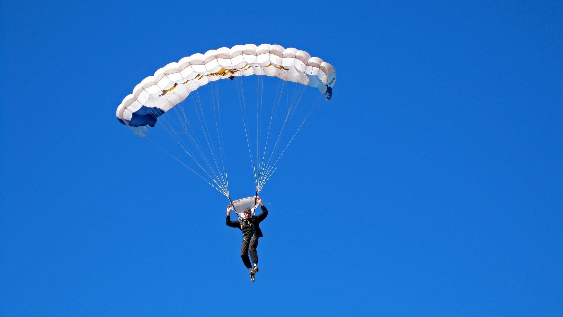 BLG高光翻盘演绎传奇故事